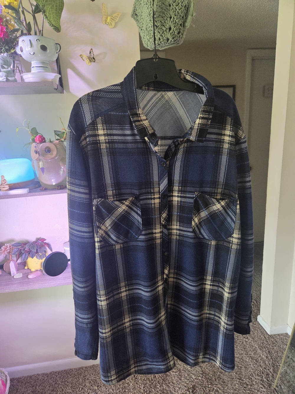 Blue&White Plaid Collared Long Sleeve Button-Up Shirt With Lace Sleeves. 3XL